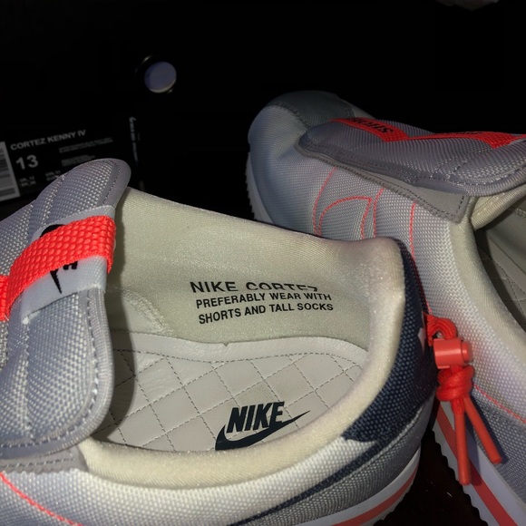 🔥Nike Cortez X Kendrick Lamar Collab🔥 - Picture 5 of 7